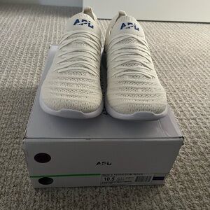 APL TechLoom Wave sneaker in the Pristine/Coastal Blue/White